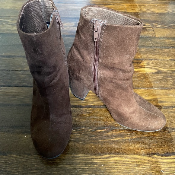 Brown Suede Block Heels - Picture 2 of 3